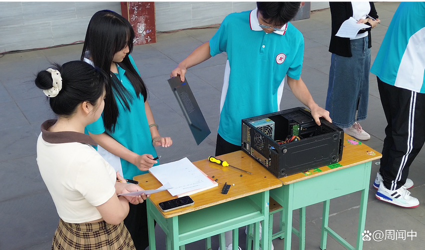 內(nèi)江市科技開發(fā)學(xué)校 以賽促教，點(diǎn)亮職教學(xué)子數(shù)字夢(mèng)想——職業(yè)教育活動(dòng)周暨計(jì)算機(jī)電商專業(yè)技能大賽紀(jì)實(shí)